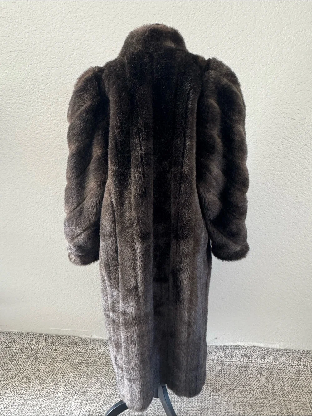 Vintage USA Made Brown Faux Fur Coat XL Long Modacrylic Mobwife